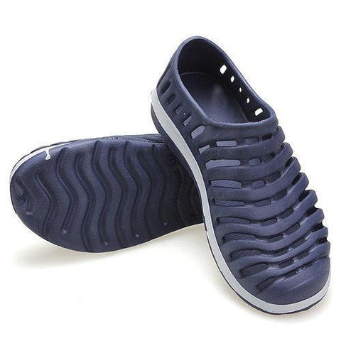 Men Pure Color Hollow Out Breathable Slip On Flat Beach Shoe