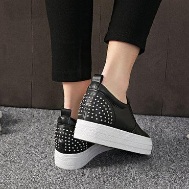 Rivet Metal Pure Color Korean Style Heel Increasing Platform Slip On Loafers