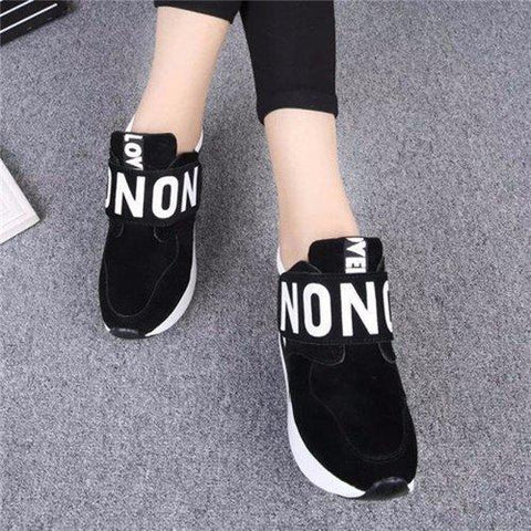 Black White Letter Cloth Hook Loop Flat Running Sport Casual Shoes