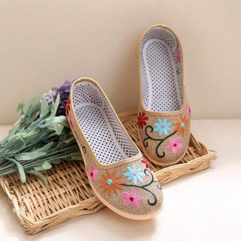 Embroidery Flower Print Canvas National Wind Slip On Flat Shoes