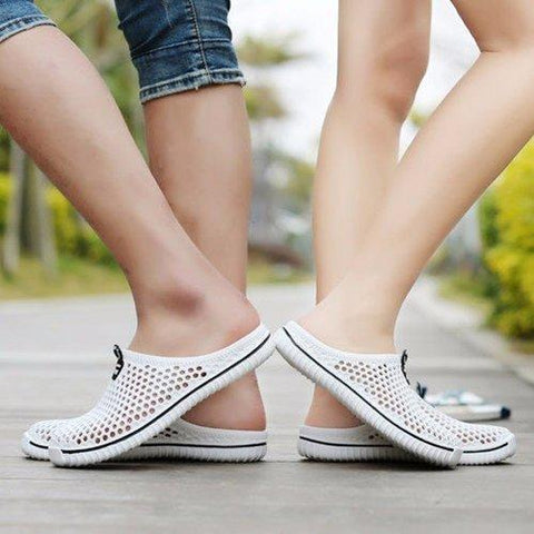 Men Breathable Hollow Out Slip On Flat Beach Slippers