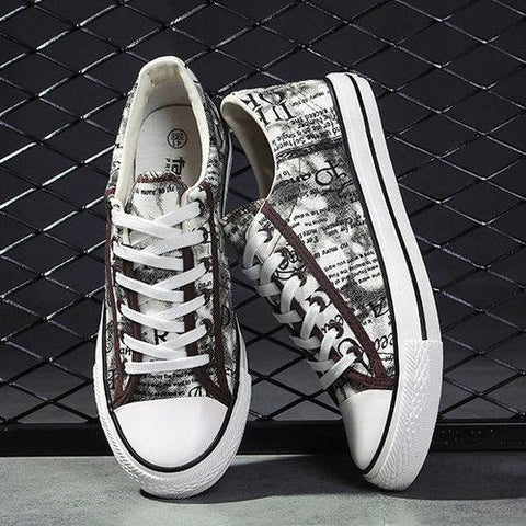 Men Lace Up Alphabet Pattern Casual Canvas Shoes