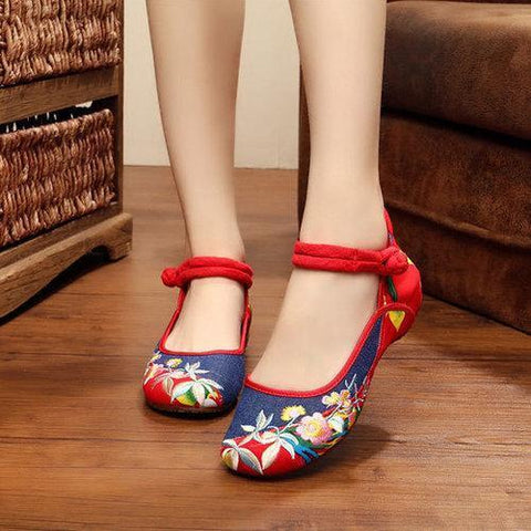 Embroidered Flower Buckle Retro Mary Jane Casual Shoes