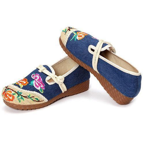 Flower Leaf Embroidered Flat Chinese Knot Canvas Loafers