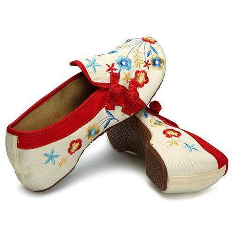 Floral Embroidered Chinese Knot Slip On Canvas Flat Loafers