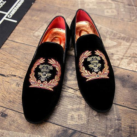 Men Chinese National Embroidered Style Pointed Toe Retro Casual Shoes