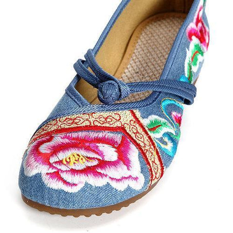 Flower Pattern Embroidery Retro Flat Chinese Knot Loafers