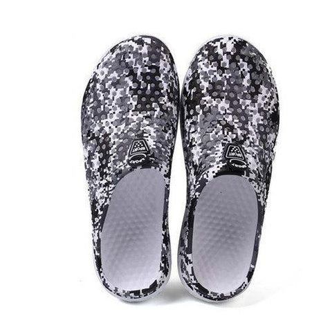 Men Hole Breathable Beach Shoes Light Waterproof Casual Garden Sandals