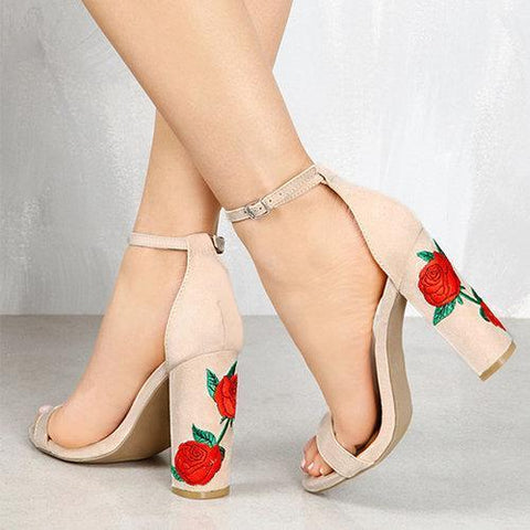 Large Size Peep Toe Rose Flower Chunky Heel Solid Strap Buckle Pumps