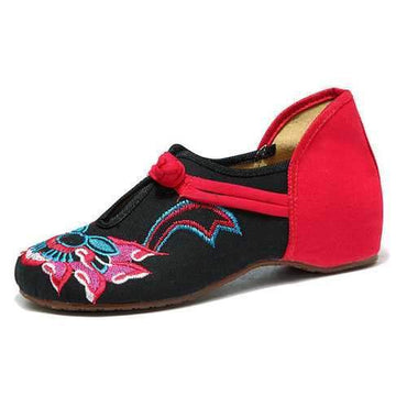 Hollow Out Flower Retro Embroidery Chinese Knot Loafers