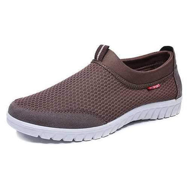 Men Large Size Breathable Slip Resistant Casual Shoes