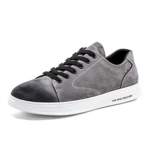 Men Low Top Trainers