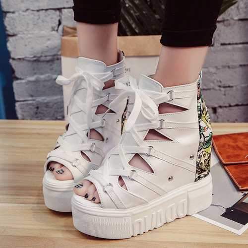 Platform Hollow Zipper Graffiti Pattern Boots