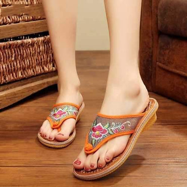 Flower Embroidered Palm Fibre Slippers