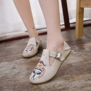 Embroidered Buckle Decoration Flat Loafers