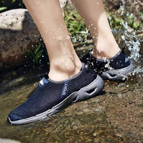 Men Mesh Mutifunction Drainable Sole Upstream Shoes